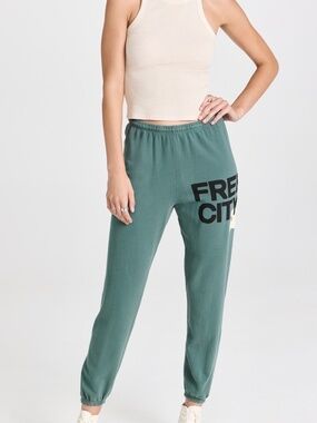 Free City Logo Sweatpants in Surplus Green Size XS NWOT